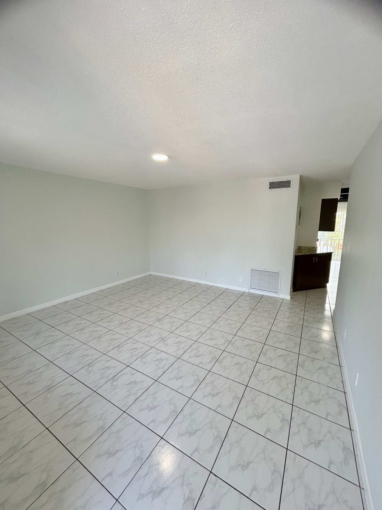 listing-2-pic-1-web