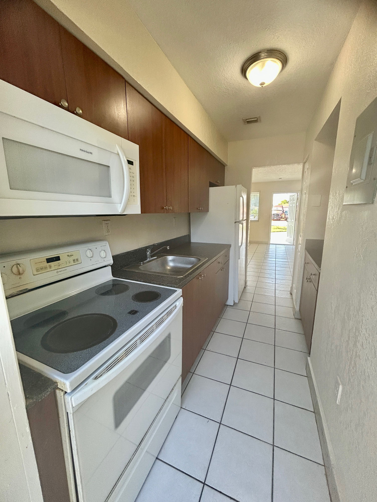 listing-3-pic-5-web